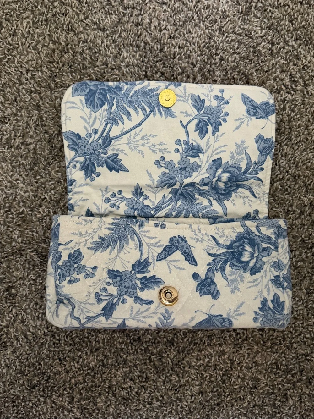 Vintage Y2K 2001 Vera Bradley Blue Floral Fabric Clutch Wallet - Women's Bag